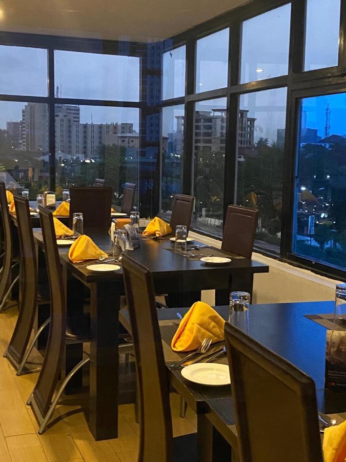 Posh Hotel And Suites Victoria Island Lagos Esterno foto