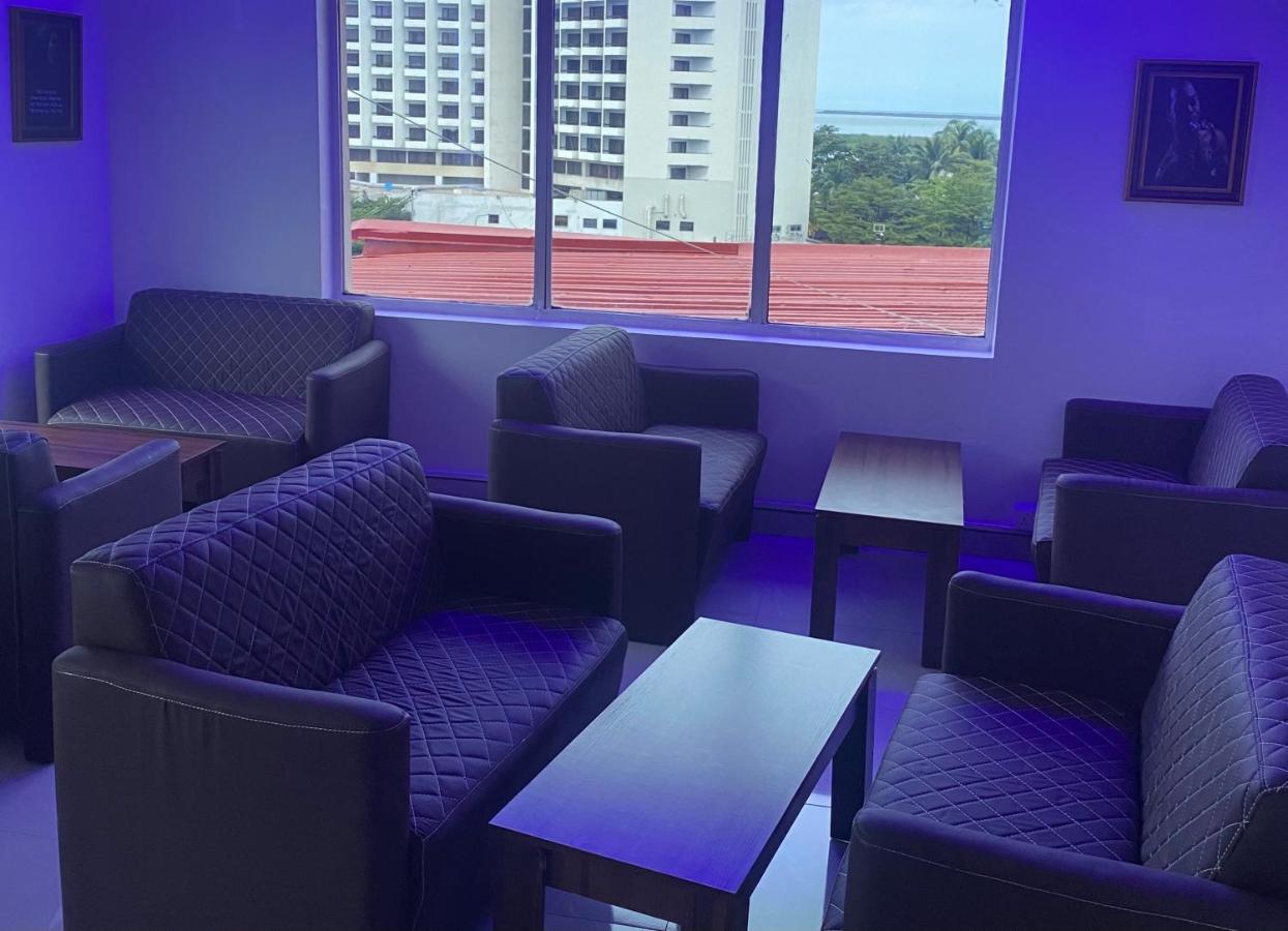 Posh Hotel And Suites Victoria Island Lagos Esterno foto
