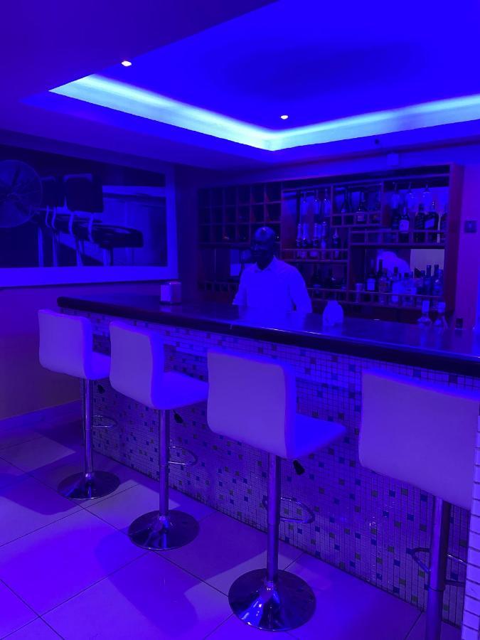 Posh Hotel And Suites Victoria Island Lagos Esterno foto